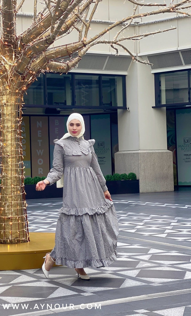 Cute lady mixed white Modest Dress spring collection 2021 - Aynour.com