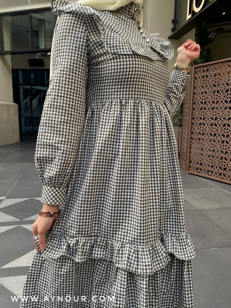 Cute lady mixed white Modest Dress spring collection 2021 - Aynour.com