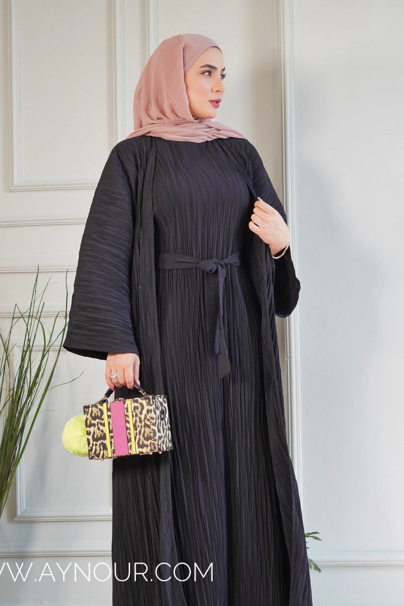 JOOD black luxurious platted abaya - Aynour.com