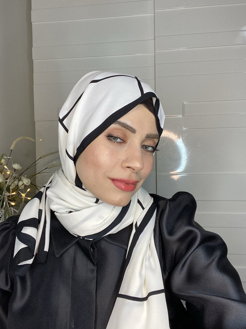 Mixed lines Printed non transparent luxurious fabric Hijab 2021 - Aynour.com