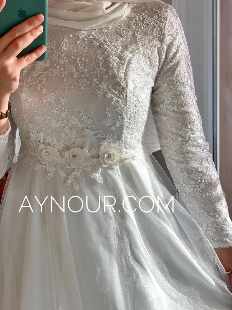 White Princess Glory slim size Modest Dress 2020 - Aynour.com